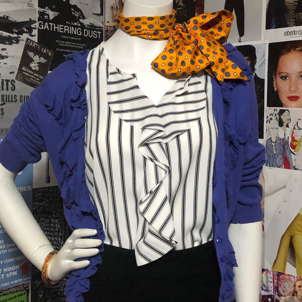 Black/White Striped Sleeveless Top w Ruffle - Sz M